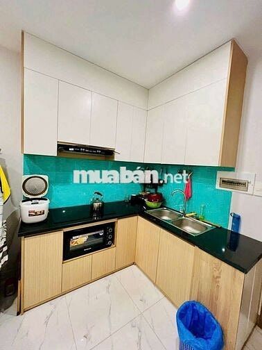 (6003) star Tower, 55,6 m2 ,bao sổ hồng: 1, 350 tỷ. Thuê 7,5 triệu/th