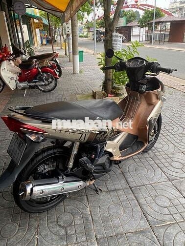 thanh lý novou 4 dk 2010 máy zin.