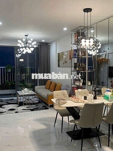 (6003) star Tower, 55,6 m2 ,bao sổ hồng: 1, 350 tỷ. Thuê 7,5 triệu/th