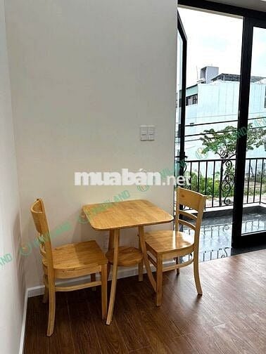 CĂN HỘ 1 PHÒNG NGỦ CÓ BAN CÔNG FULL NỘI THẤT NGAY CẦU TRUNG LƯƠNG