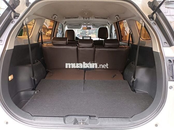 Toyota Avanza 2023 số tự động màu trắng rin