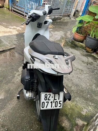 cần bán xe chính chủ ký giấy xe đẹp zin êm