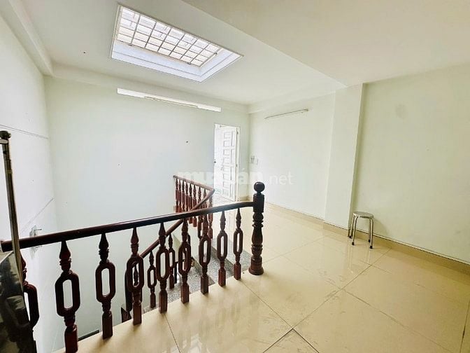 Bán nhà ( 4,5 x 12m) mặt tiền đường số 5, Phường 16. Gò Vấp.