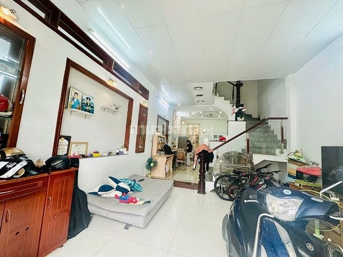 Bán nhà ( 4,5 x 12m) mặt tiền đường số 5, Phường 16. Gò Vấp.