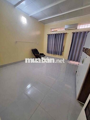 Cho thuê nhà 1T1L & 1 Lửng, đường chính 15m, KDC Bửu Long