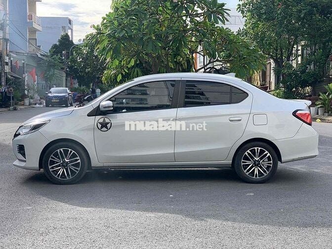 ATTRAGE PREMIUM / Trắng / 2024 / Odo 40.000km