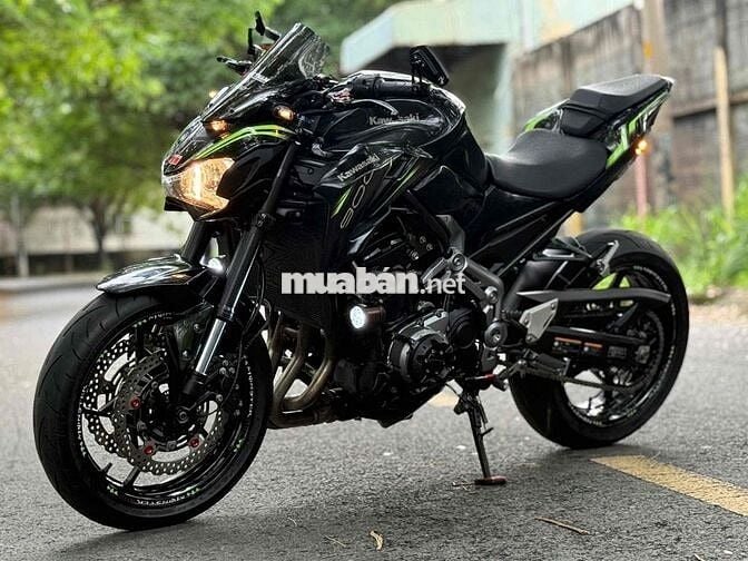 Kawasaki Z900 nhiều đồ chơi