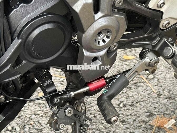 Kawasaki Z900 nhiều đồ chơi