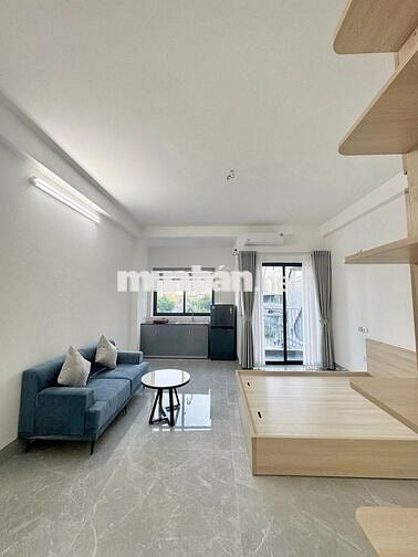 CHO THUÊ STUDIO FULL ĐỒ BAN CÔNG SIÊU RỘNG NGAY GA METRO MINH KHAI