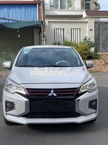 ATTRAGE PREMIUM / Trắng / 2024 / Odo 40.000km