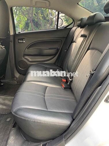 ATTRAGE PREMIUM / Trắng / 2024 / Odo 40.000km