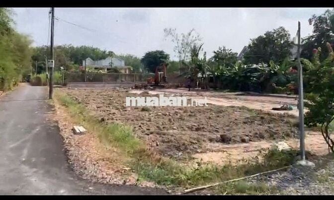 CẦN BÁN GẤP LÔ ĐẤT 1000M2 XÃ TRẢNG BÀNG TÂY NINH GIÁ 1 TỶ3