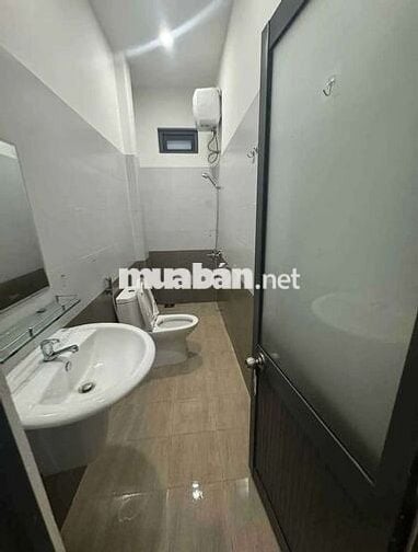 Cho thuê nhà 3 tầng kiệt Lê Thanh Nghị