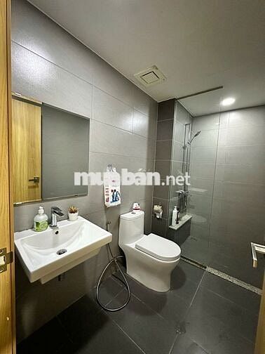 Chính chủ gửi cho thuê căn hộ 2PN Emerald -Celadon City. giá chỉ 13tr5