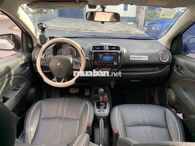 ATTRAGE PREMIUM / Trắng / 2024 / Odo 40.000km