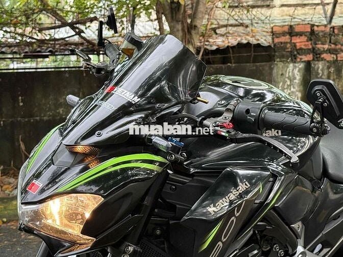 Kawasaki Z900 nhiều đồ chơi