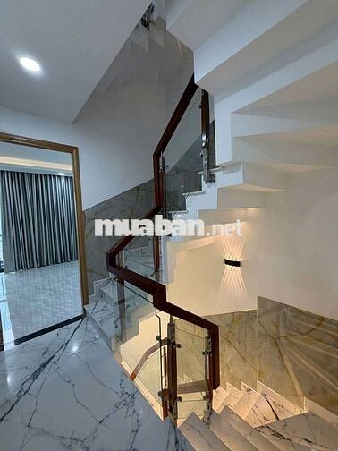 CHOTHUÊ NHÀ VỊ TRÍ ĐẸP NGAY KHU VỰC SẦM UẤT ĐÔNG DÂN CƯ Đ.PHAN HUY ÍCH