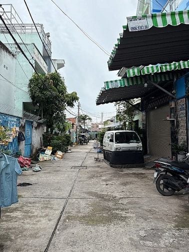 Dt: 13x15, nhà cấp 4, hẻm 7m đường Chiến Lược 