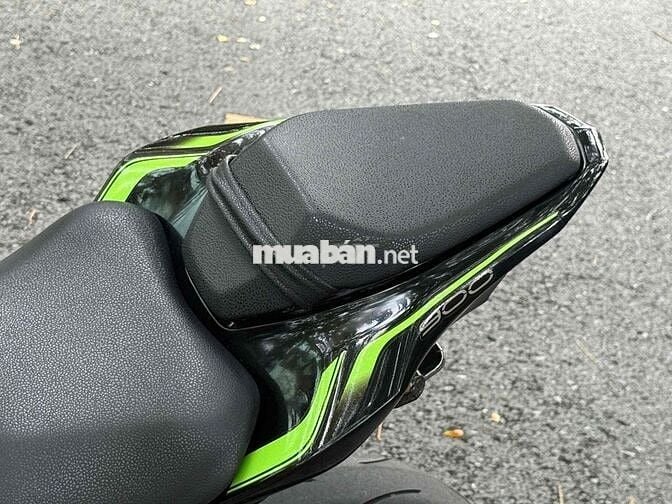 Kawasaki Z900 nhiều đồ chơi