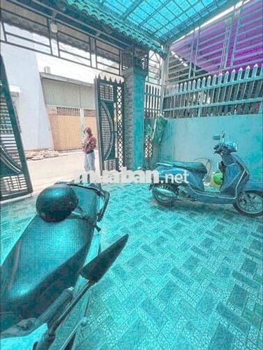 TÔI CHÍNH CHỦ [ 6 x 15] 2 LẦU 1 ST(4PN,5WC) .ĐƯỜNG Hương Lộ 2