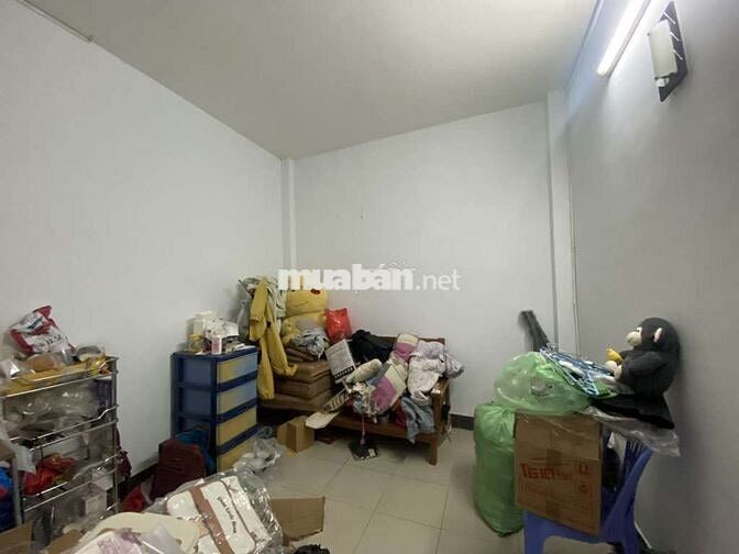 CẦM 600TR CÓ NGAY CĂN  NHÀ 77M2 NGANG KHỦNG 7M- HUỲNH TẤN PHÁT Q7