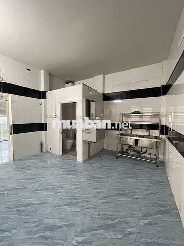 NHÀ 2 TẦNG - GIÁP QUẬN 6 - DT ; 5 X 10 - GIÁ NHỈNH ; 3 TỶ