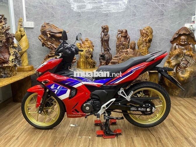 👉Winner V4 đk 2025 chính chủ xe như mới. odo 3k