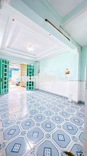 NHÀ MẶT TIỀN ĐƯỜNG SỐ RỘNG 8m TẠI Q4 - XE HƠI NGỦ TRONG NHÀ - KHU DCHH