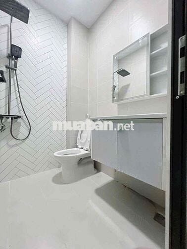 CÁCH MẶT TIỀN KHÁNH HỘI 30m - NHÀ 3 TẦNG 86m - XE HƠI ĐỖ CỬA GIÁ 8Tỷ5