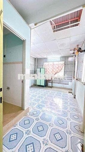 NHÀ MẶT TIỀN ĐƯỜNG SỐ RỘNG 8m TẠI Q4 - XE HƠI NGỦ TRONG NHÀ - KHU DCHH