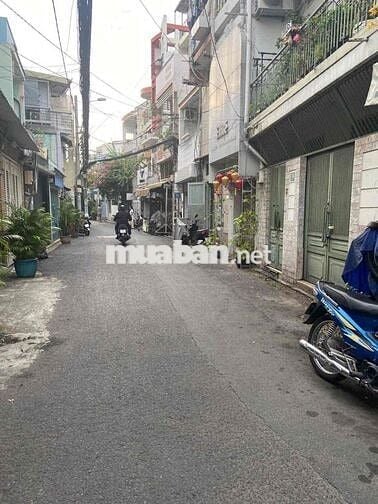 Gấp bán, nhà 75m2, 4 tầng 4PN, Huỳnh Văn Bánh giáp Quận 1, hẻm thông