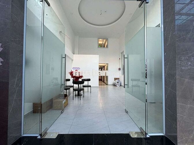 Cho thuê MB mặt tiền Huyền Quang Q1, khu sầm uất, Giá chỉ 15 triệu