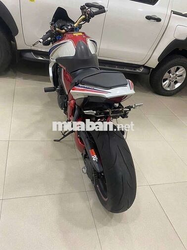 Honda CB1000R Barracuda Đỏ trắng xanh