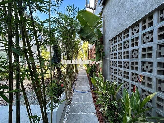 DUPLEX SÂN VƯỜN – 596 LÊ VĂN HIẾN ✨