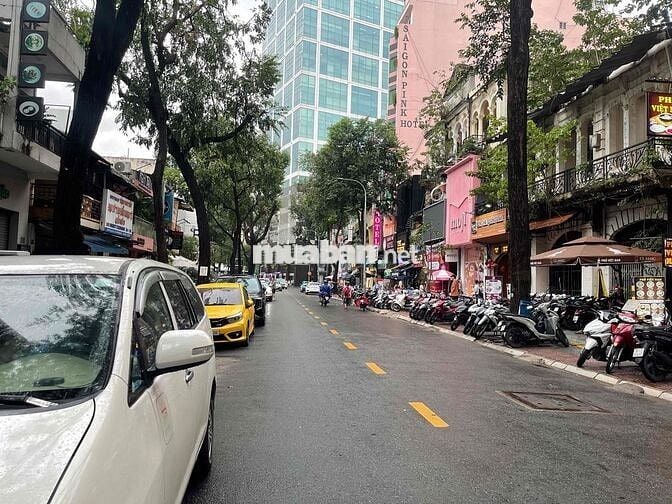 TOÀ NHÀ 105 HỒ TÙNG MẬU QUẬN 1 - KINH DOANH TỰ DO