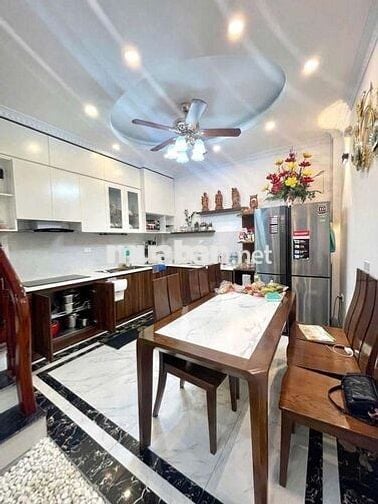 Ngọc Lâm - Nguyên Căn Siêu Đẹp - 50m2 × 4 tầng - Full đồ