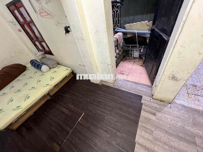 Trống 1p vskk ở 158 nguyễn văn cừ