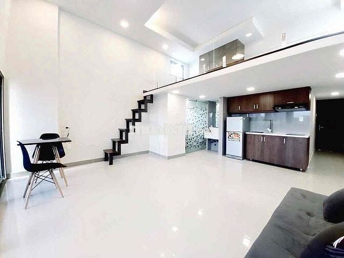 CĂN HỘ CÓ GÁC CAO BAN CÔNG RỘNG 40m2 Ở NGUYỄN HỮU CẢNH GIÁP Q1 Q3