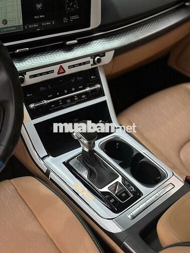 Kia Carnival 2024 Luxury 8 chỗ 11.000km Như Xe Mới