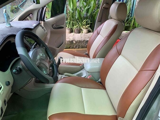Toyota INNOVA 2.0G 2008 màu bạc