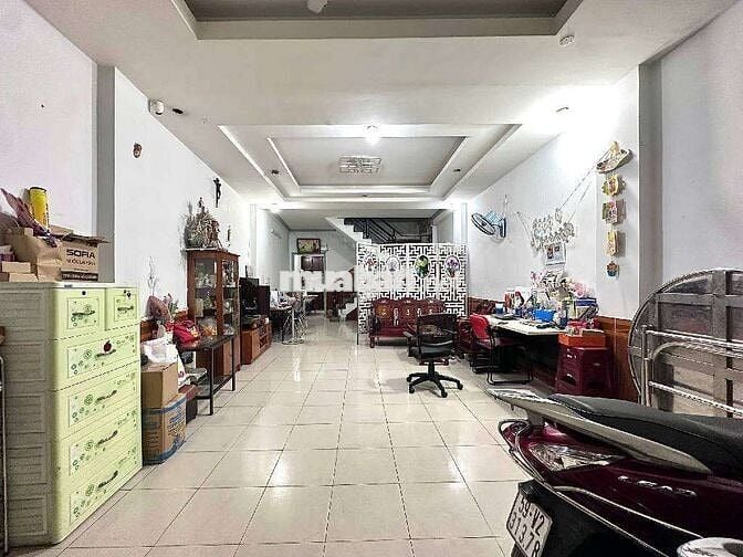 BÁN GẤP NHÀ ĐẸP ÔTÔ ĐỖ CỬA N 4 x DÀI 18 (79 M2) TÂN THỚI HIỆP  QUẬN 12