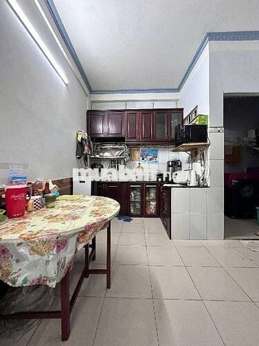 BÁN GẤP NHÀ ĐẸP ÔTÔ ĐỖ CỬA N 4 x DÀI 18 (79 M2) TÂN THỚI HIỆP  QUẬN 12