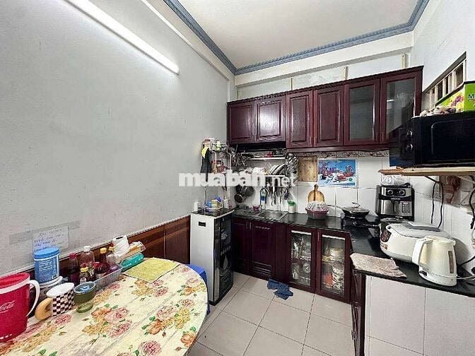 BÁN GẤP NHÀ ĐẸP ÔTÔ ĐỖ CỬA N 4 x DÀI 18 (79 M2) TÂN THỚI HIỆP  QUẬN 12