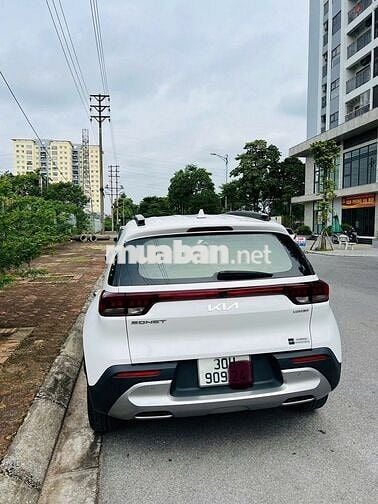 Kia Sonet 2022 Luxury 1.5 AT - 29000 km