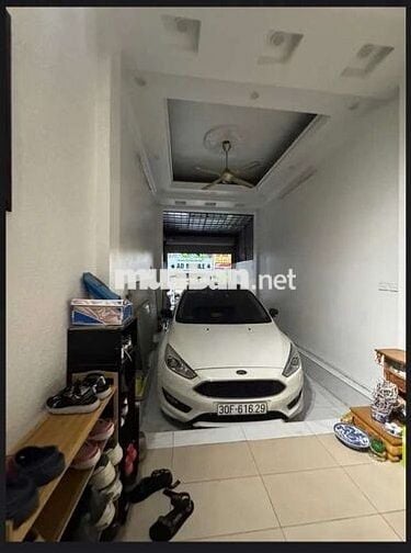 Tôi cần bán nhà 5tầng mặt phố Hoa Bằng Cầu Giấy.