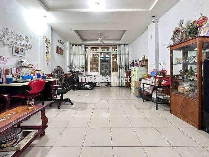 BÁN GẤP NHÀ ĐẸP ÔTÔ ĐỖ CỬA N 4 x DÀI 18 (79 M2) TÂN THỚI HIỆP  QUẬN 12