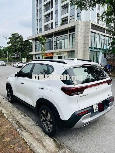 Kia Sonet 2022 Luxury 1.5 AT - 29000 km