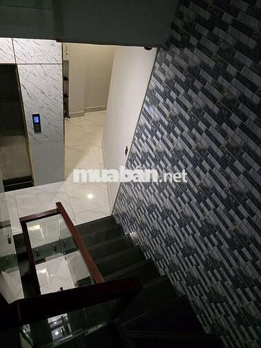 CHDV quận 11. Full nội thất - thang máy, PCCC