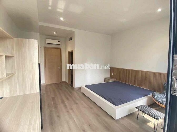 CĂN HỘ BAN CÔNG RỘNG 40m2 XA BẾP Ở NƠ TRANG LONG GIÁP Q1 Q3