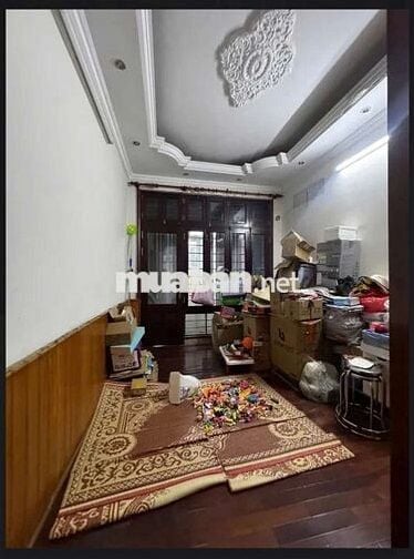 Tôi cần bán nhà 5tầng mặt phố Hoa Bằng Cầu Giấy.